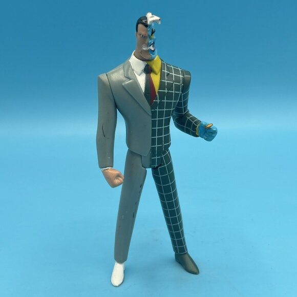 DC Comics Batman The Animated Series Two Face 4.5 Inch Action Figure Mattel 2009 - Picture 3 of 7